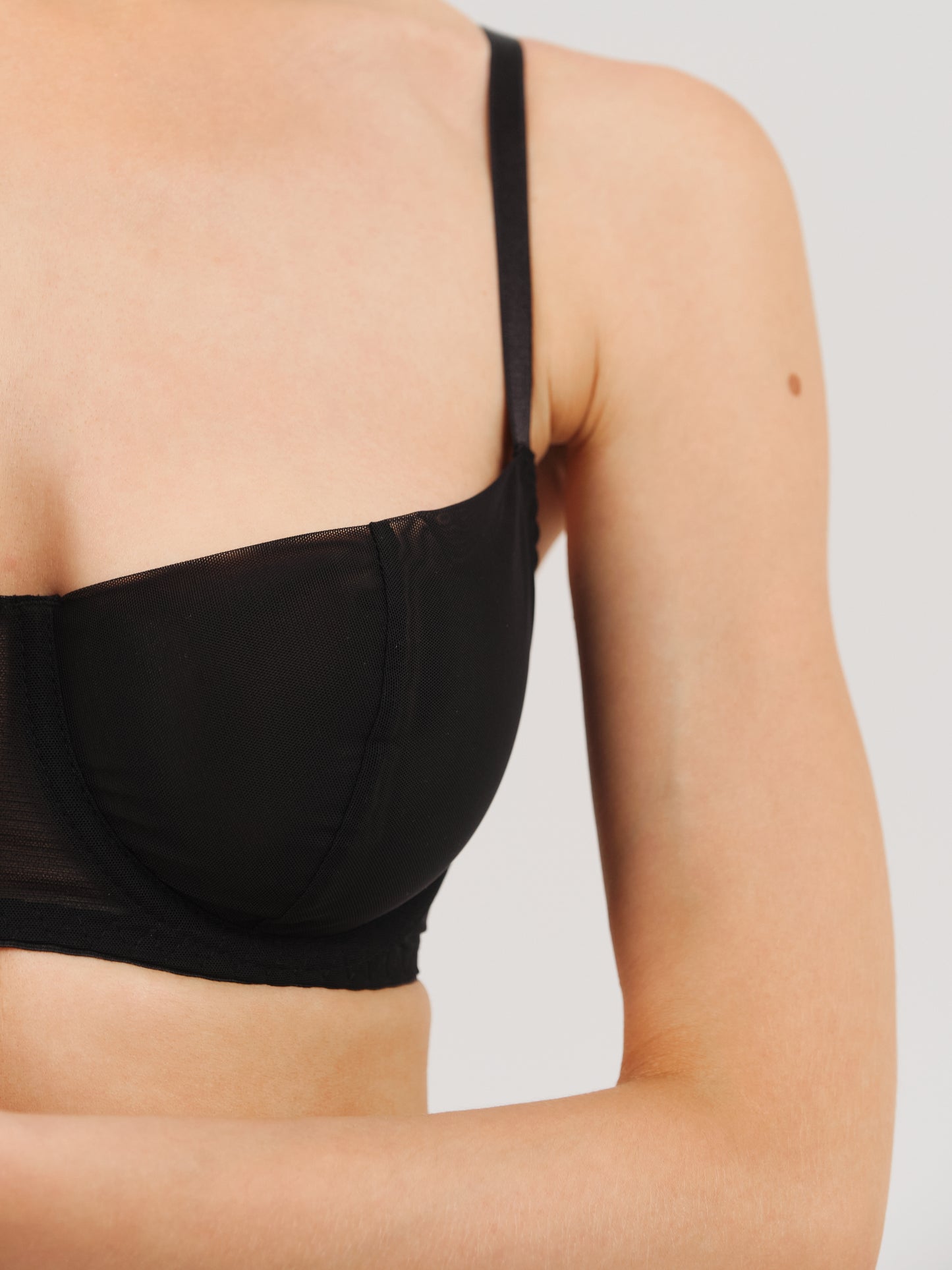 BASE BRA mesh - black