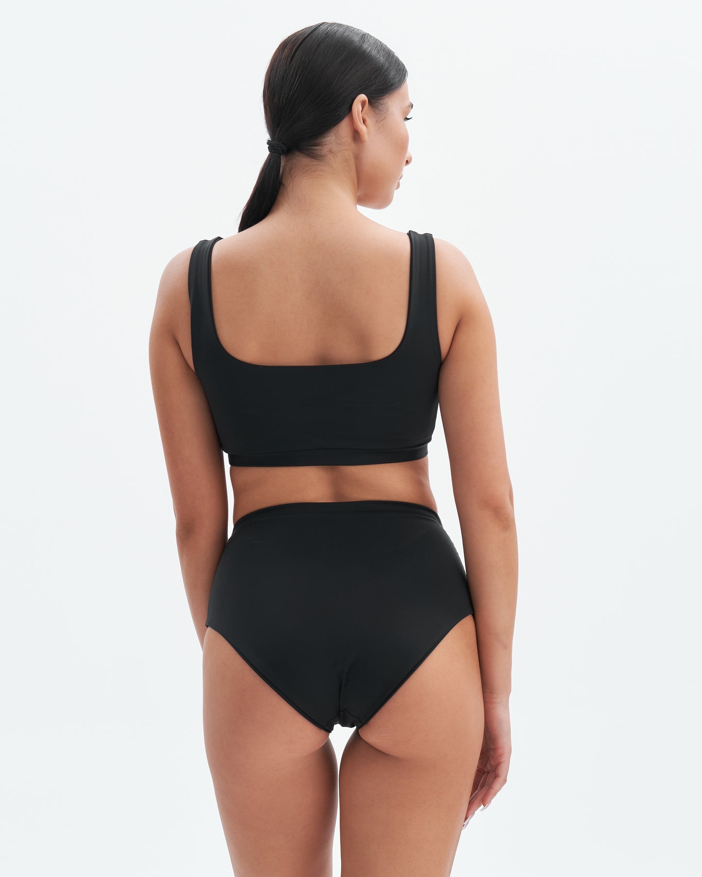 "MINIMAL" SWIM TOP - black